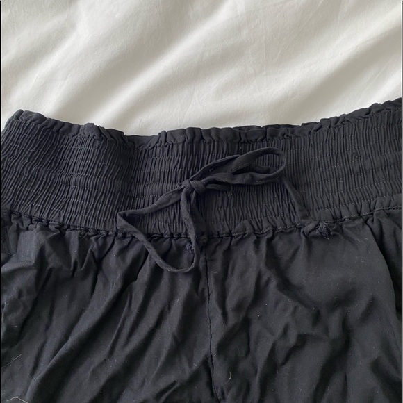 Abercrombie | soft shorts | Black | drapey pull on shorts | XS - Picture 2 of 6